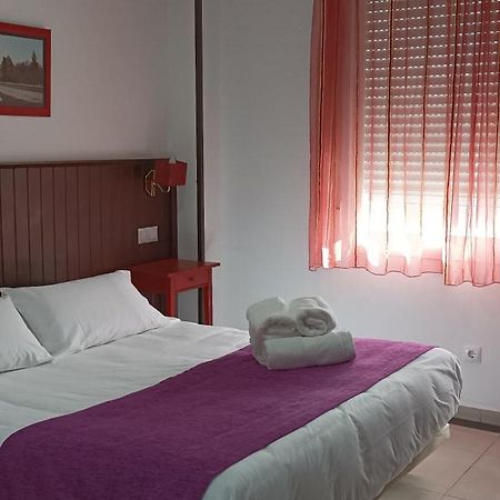 Hostal Dona Isabel Majadahonda Dış mekan fotoğraf