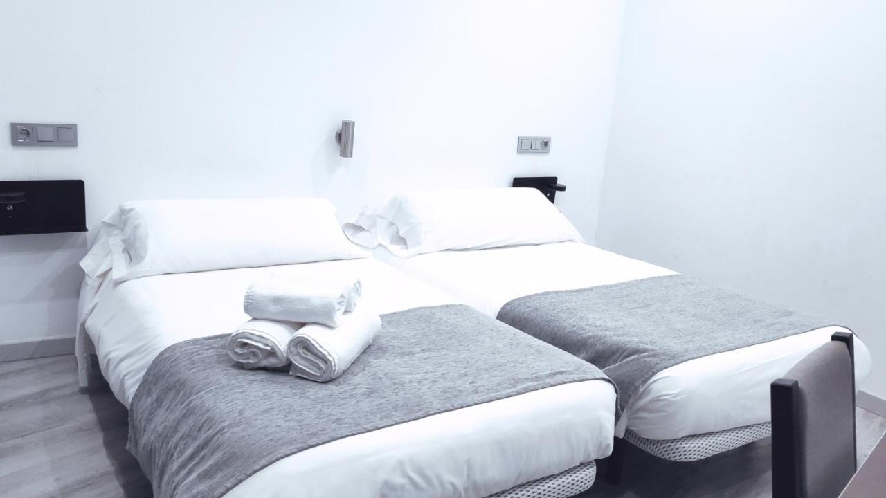 Hostal Dona Isabel Majadahonda Dış mekan fotoğraf