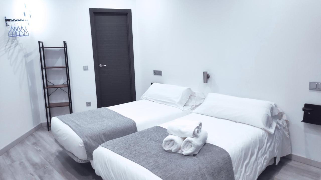 Hostal Dona Isabel Majadahonda Dış mekan fotoğraf