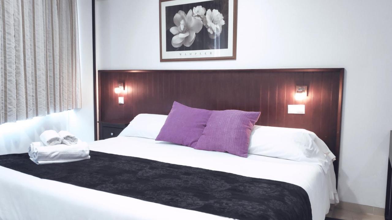 Hostal Dona Isabel Majadahonda Dış mekan fotoğraf