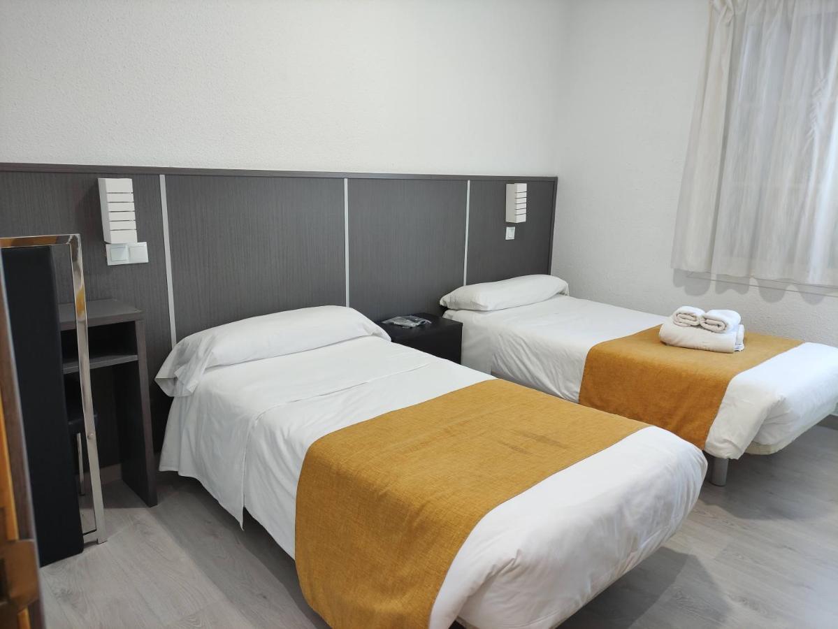 Hostal Dona Isabel Majadahonda Dış mekan fotoğraf