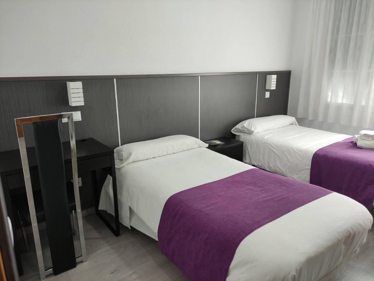 Hostal Dona Isabel Majadahonda Dış mekan fotoğraf
