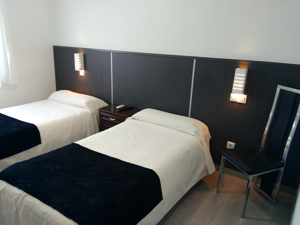 Hostal Dona Isabel Majadahonda Dış mekan fotoğraf