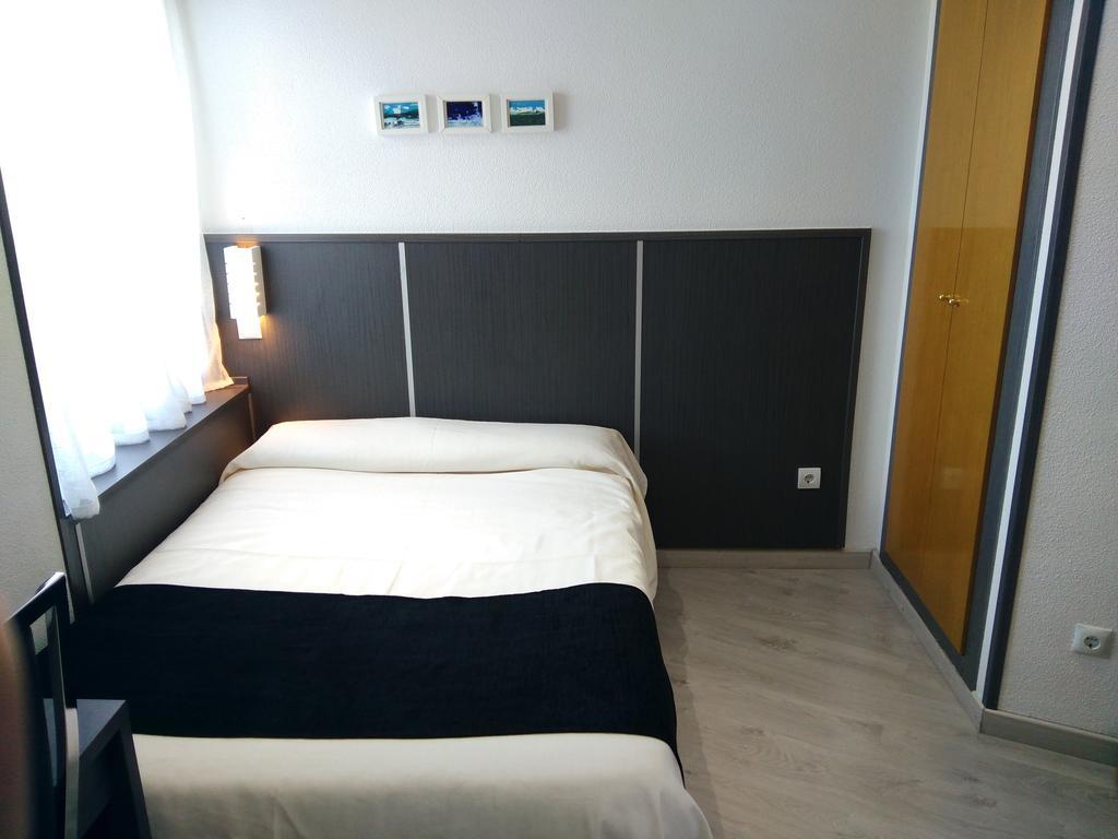 Hostal Dona Isabel Majadahonda Dış mekan fotoğraf