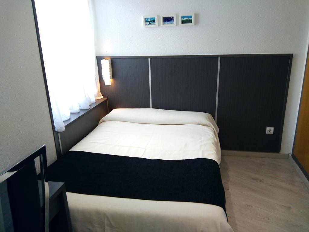 Hostal Dona Isabel Majadahonda Dış mekan fotoğraf