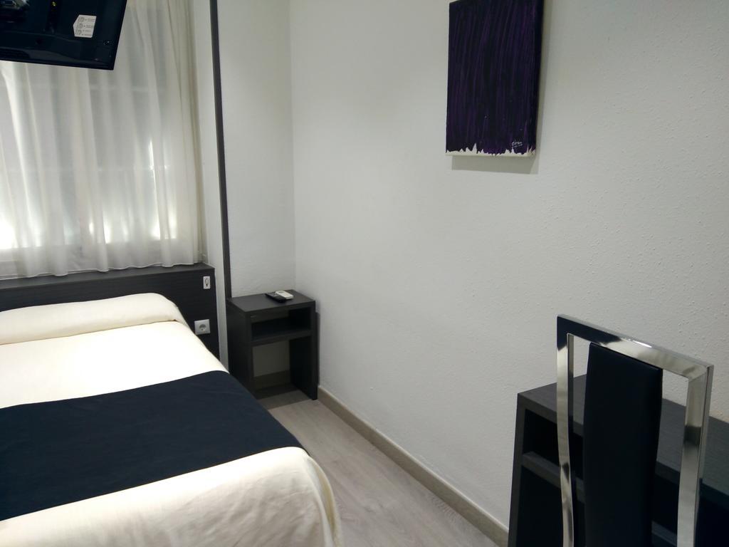 Hostal Dona Isabel Majadahonda Dış mekan fotoğraf