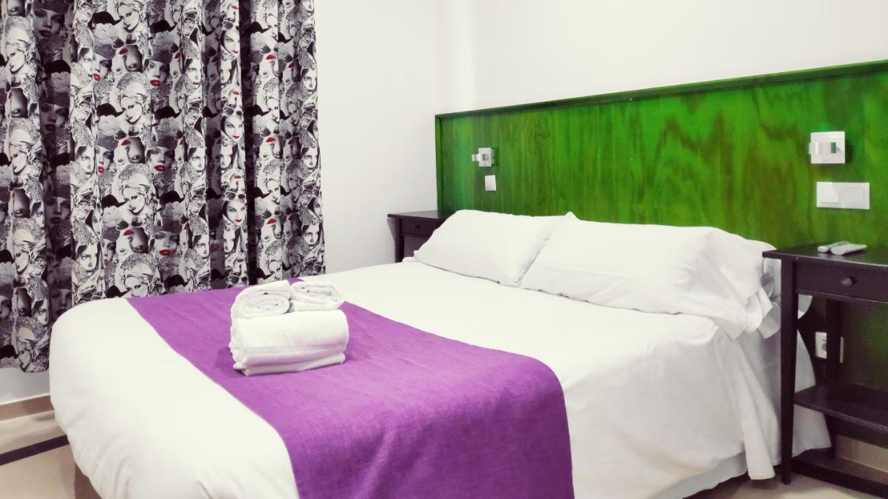 Hostal Dona Isabel Majadahonda Dış mekan fotoğraf