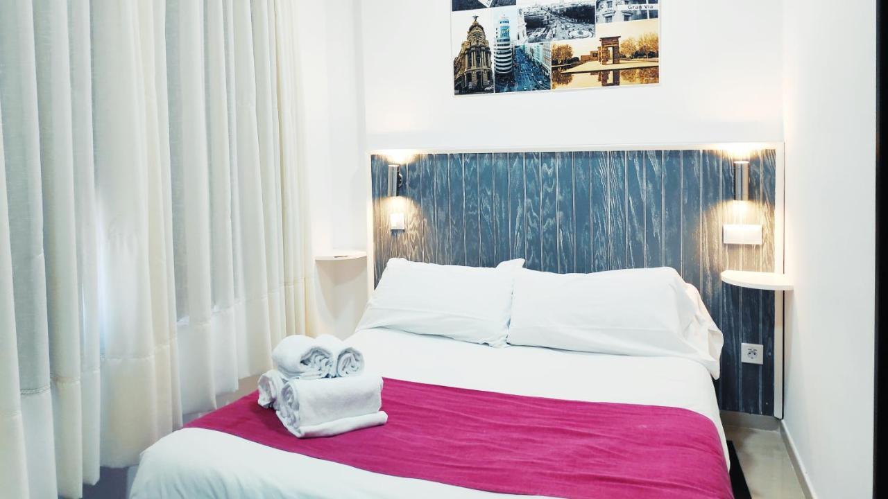 Hostal Dona Isabel Majadahonda Dış mekan fotoğraf