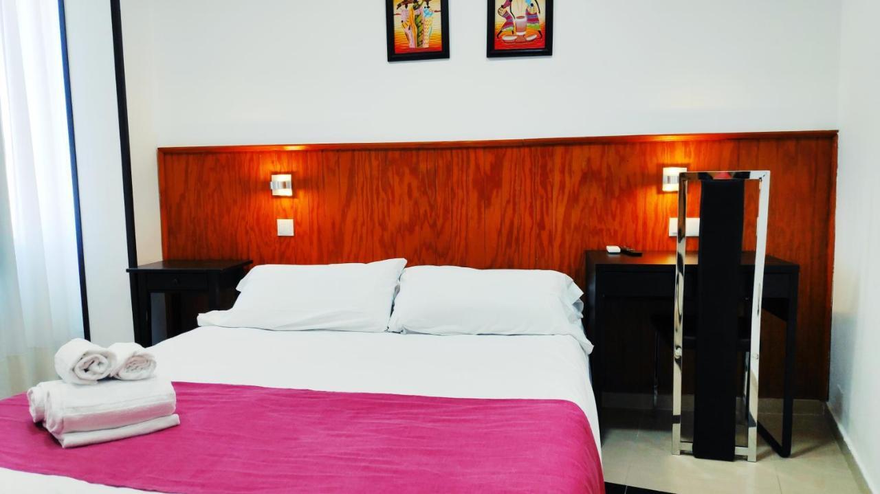Hostal Dona Isabel Majadahonda Dış mekan fotoğraf