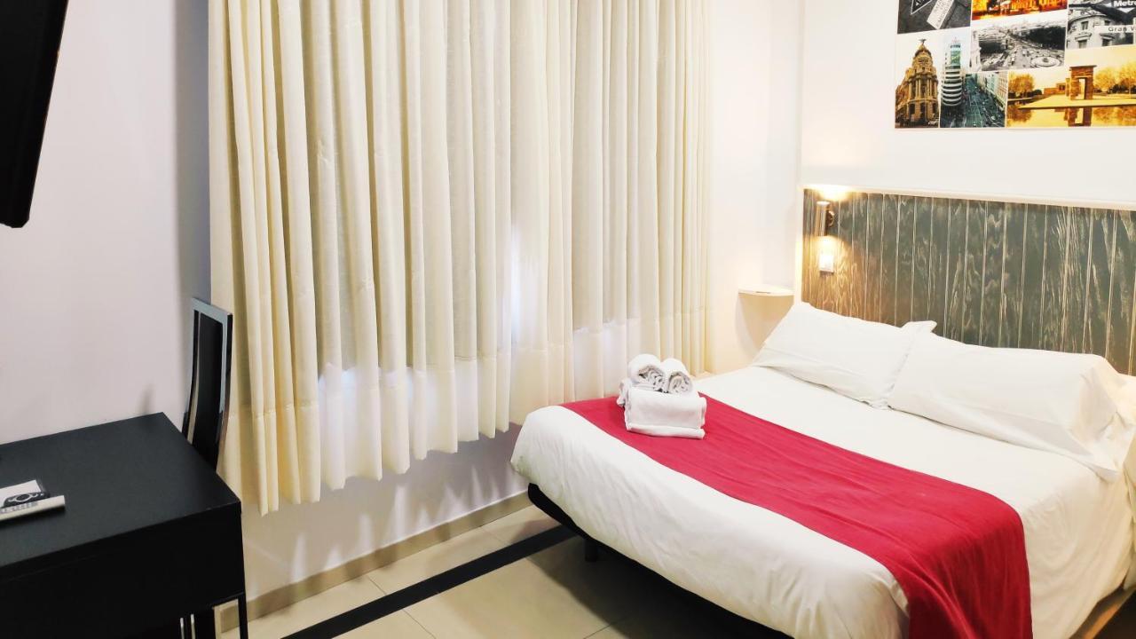 Hostal Dona Isabel Majadahonda Dış mekan fotoğraf