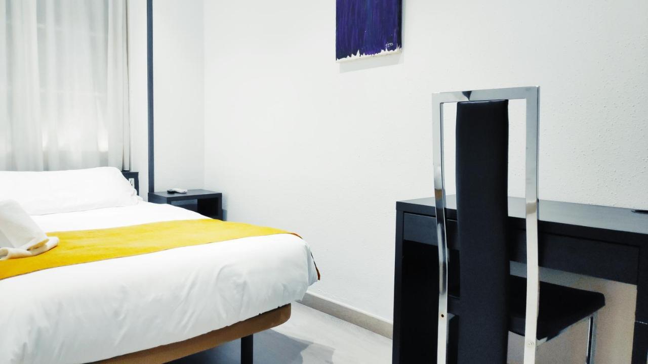 Hostal Dona Isabel Majadahonda Dış mekan fotoğraf